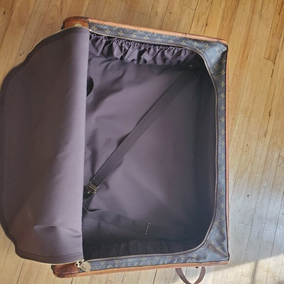 Monogram Louis Vuitton roller suitcase - Picture 2 of 5